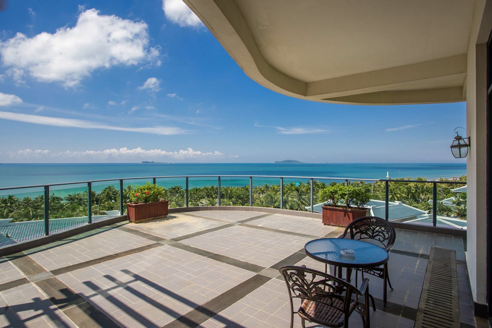 Sisuo Seaview Hotel Sanya Exterior photo