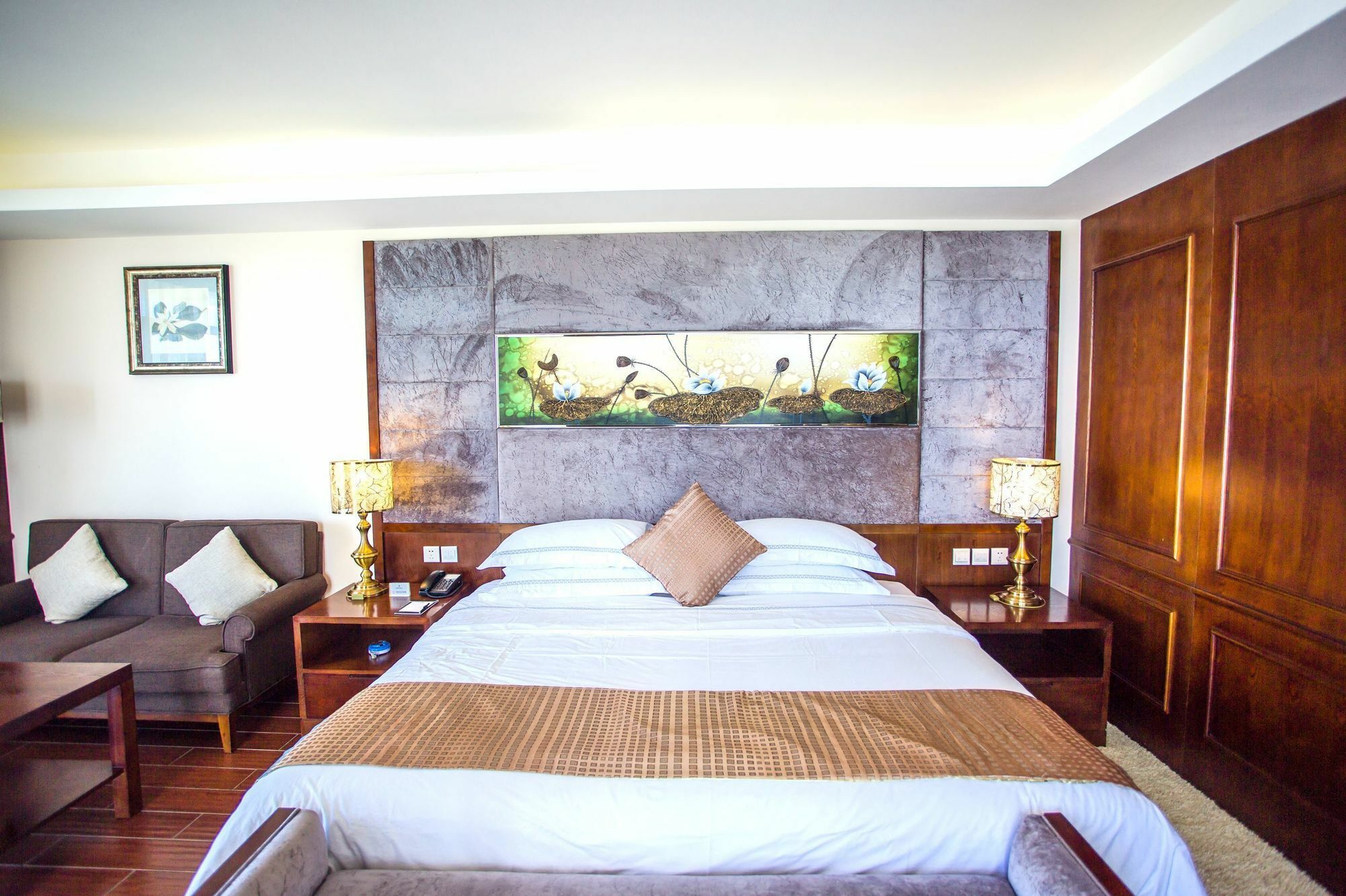 Sisuo Seaview Hotel Sanya Exterior photo