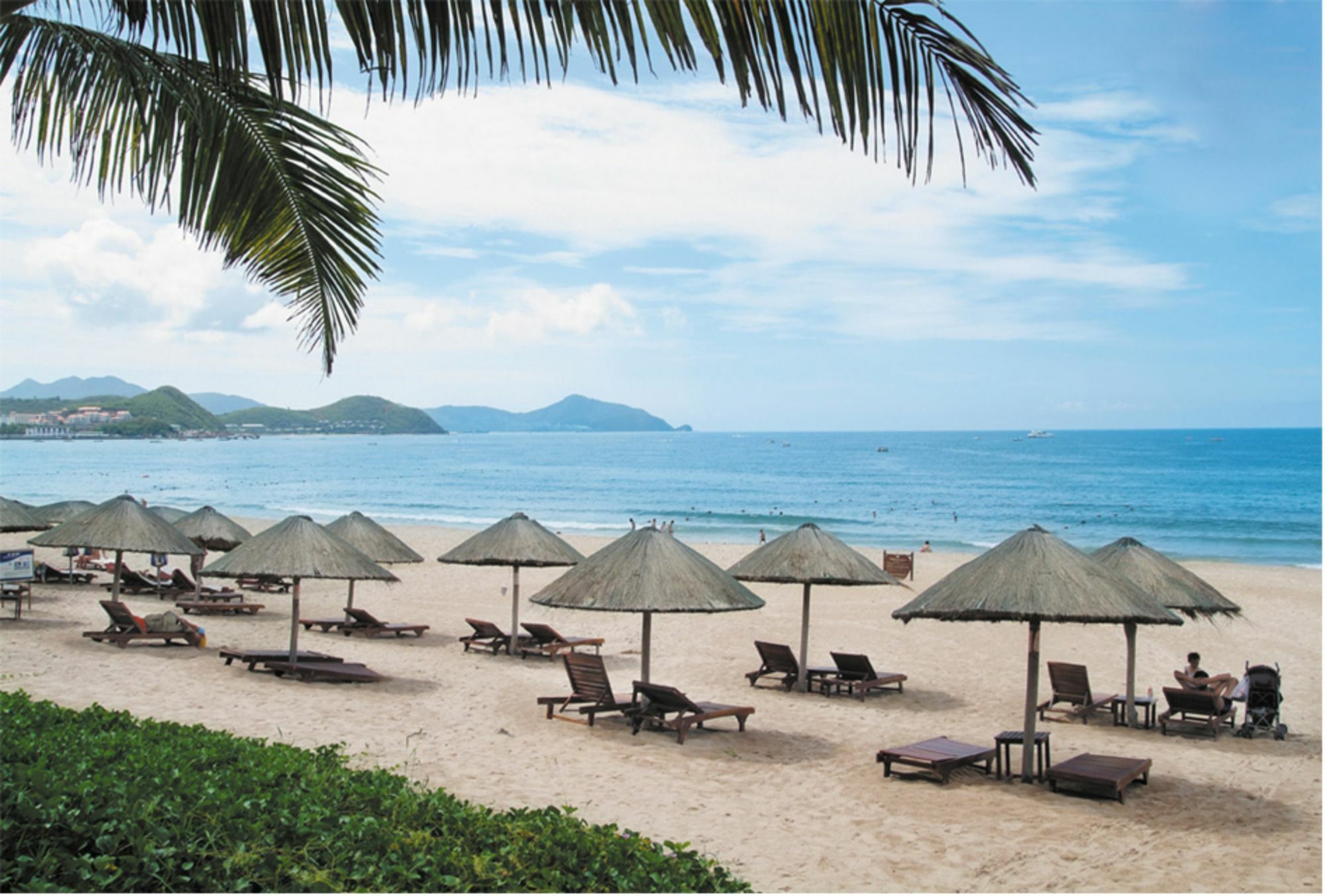 Sisuo Seaview Hotel Sanya Exterior photo
