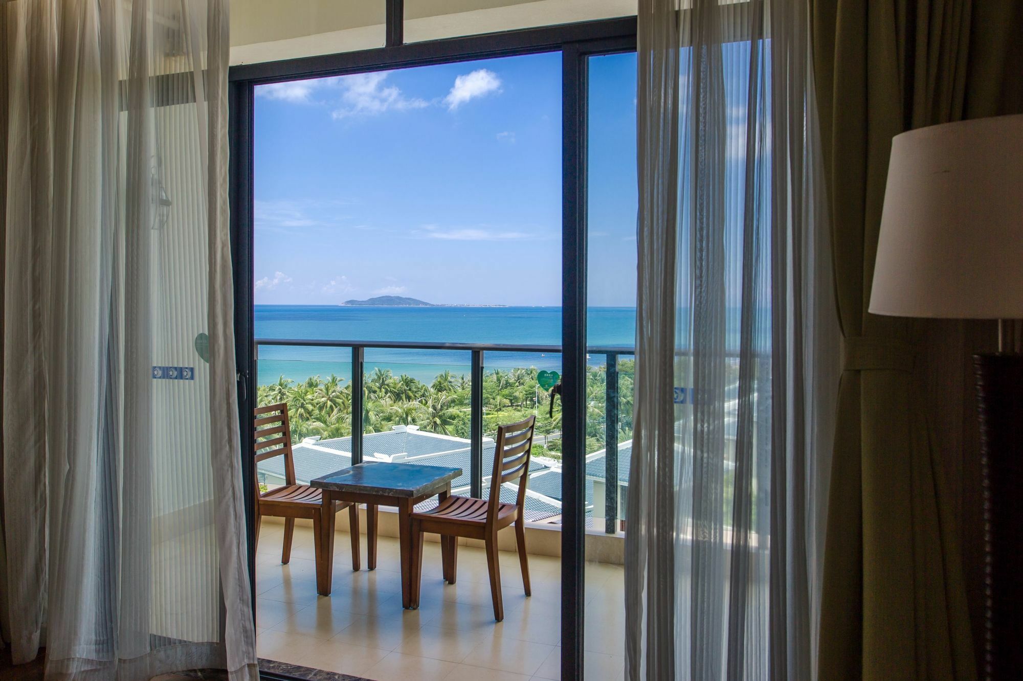 Sisuo Seaview Hotel Sanya Exterior photo